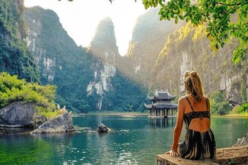 Ninh Binh Day Tour: Visit Hoa Lu-Trang An-Mua Cave, All inclusive