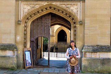 Oxford University Walking Tour with Afternoon Tea