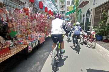 Half Day Back Alleys Expedition in Saigon by Bike