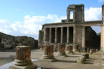 Private Tour Vesuvius Herculaneum and Pompeii From Naples