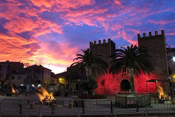 Private Walking Tour of Alcúdia with an Official Guide