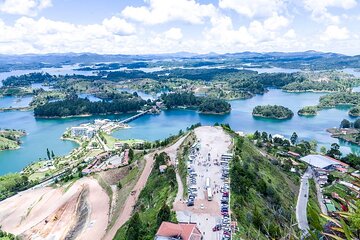 Private Tour in Guatape and Piedra del Peñol 