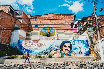 Private Tour in Pablo Escobar and Comuna 13 Medellin