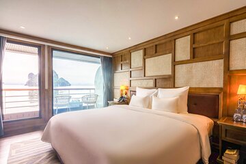 Chill Cruise full-day Explore Halong Bay