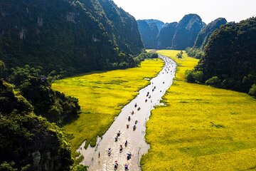 Guided Full Day Ninh Binh Small Group Tour by Limousine