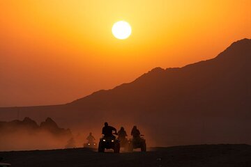 Hurghada : ATV Quad With Dinner and Show 