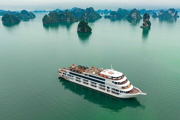 Halong Bay Full-day Cruise with Transport and Lunch