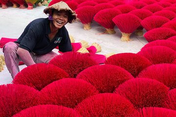 Combo Incense Village Tour with Conical hat and HaThai Art Making