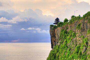 Private Tour: Uluwatu Temple & Southern Bali Highlights