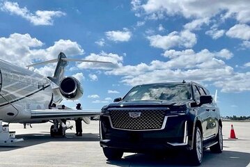  Luxury Transportation - Tulum/Riviera Maya to Cancun Airport 