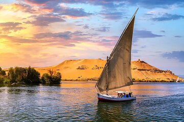 Tour of the Temples, Museums, and Felucca of East Bank in Luxor