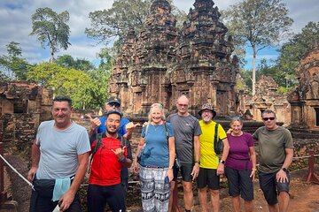 1 Day Angkor Wat With Small Circuit & Floating Village 