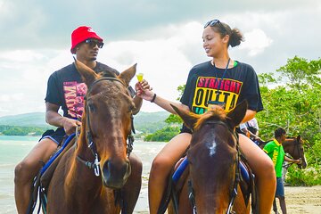 Horseback Riding/Swimming and Dunn's River from Ocho Rios 