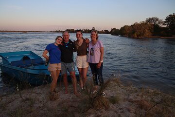 2 Hour Sundowners Jet Boat Safari in Victoria Falls