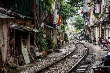 Hanoi Walking Tour Discover Hidden Gems and Train Street
