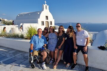 Santorini: 4hr Private Accessible Tour for Limited Mobility 