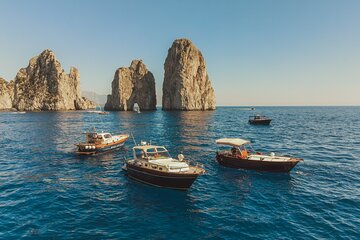 Capri Island: Private Boat Tour From Sorrento or Positano