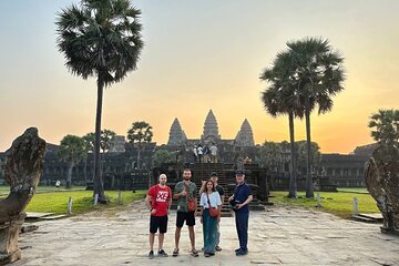 Angkor Wat 3 Days Tour & Siem Reap Angkor International Airport 