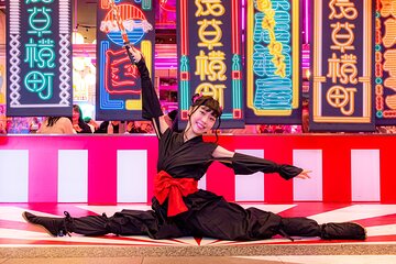 Guided Small Group Historical Tour in Asakusa