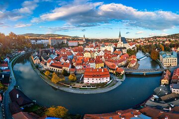 Transfer from Prague to Cesky Krumlov: Private daytrip with 2h for sightseeing