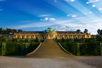 Private transfer from Prague to Berlin with stops in Potsdam + Sanssouci Palace