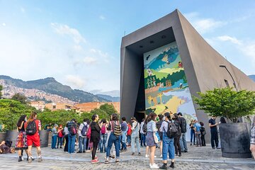 Half-Day Tour of The City of Medellin