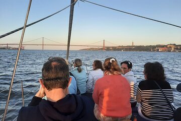 Private Sailboat Cruise along Tagus River