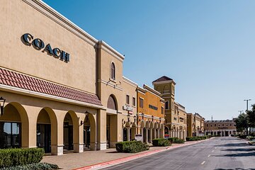 Private Shopping Tour from Austin to San Marcos Premium Outlets