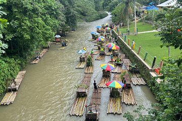 Bamboo rafting on the great river 