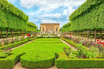 4-Hour Private Tour. Marie Antoinette's Trianon & Hamlet