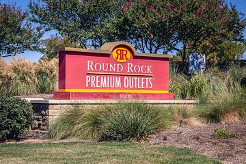 Private Shopping Tour from Austin to Round Rock Premium Outlets