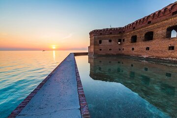 Dry Tortugas National Park Day Trip by Luxury Boat: Axopar 37 XC 