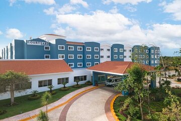 Cancun Airport and Courtyard By Marriott Cancun Private Shuttle