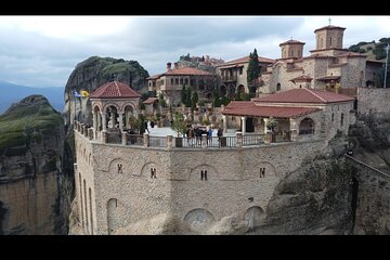 Private Day Trip from Athens to Meteora by VIP Minibus 