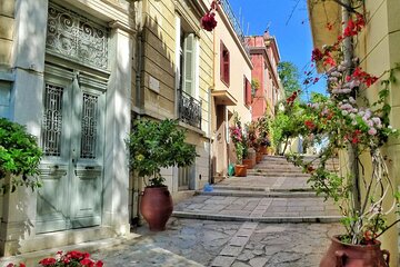 Sightseeing Photography Walking Tour in Athens