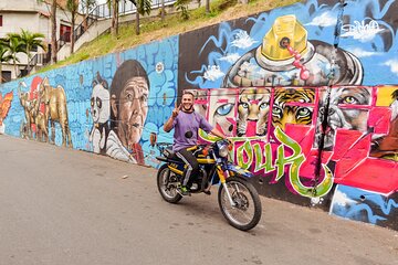 Comuna 13 Graffiti Private Tour in Medellín