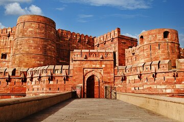All Inclusive Private Taj Mahal Tour from Delhi by Car 