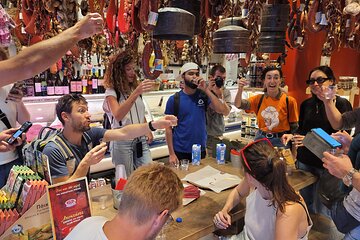 Athens Private Urban Treasure Hunt w Food Stops