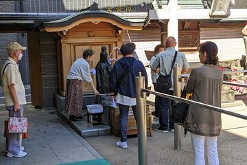 Private Tour For Wash Bodhisattva and Explore Japanese Garden