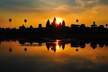 Angkor Wat Small Tour Sunrise With Private Tuk Tuk