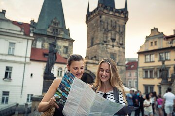 Treasures of Prague: Castle and Old Town Private Walking Tour