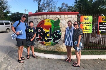 Ricks Café and 7 mile Beach tour from Montego Bay