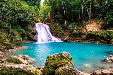 Blue Hole Secret Fall and Dunn's River Falls Combo Tour Ocho Rios