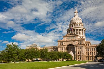Austin Explorer: A Vibrant USA Heritage Walk