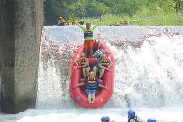 (BCR Rafting)Telaga Waja River Rafting with Lunch Buffet 