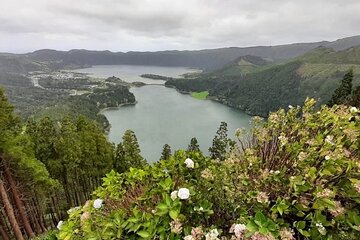 Guided Visit to the Crater and Volcano of Lagoa das Sete Cidades