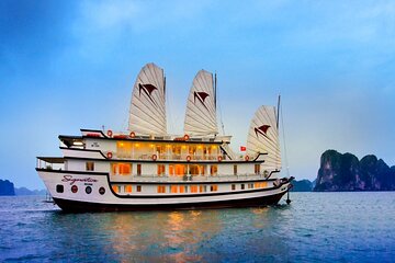 3D2N Bai Tu Long Bay on Luxury Wooden Junk