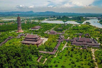 Ninh Binh Day Trip In Mua Cave