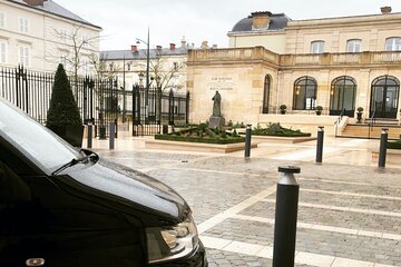 Private Transfer from the City of Paris to Reims or Épernay