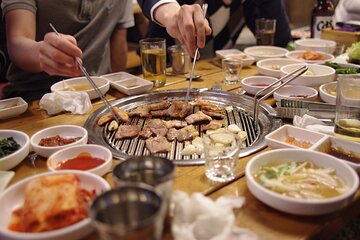 [Koreabylocal] Night Walk and Korean Barbaeque time with local 